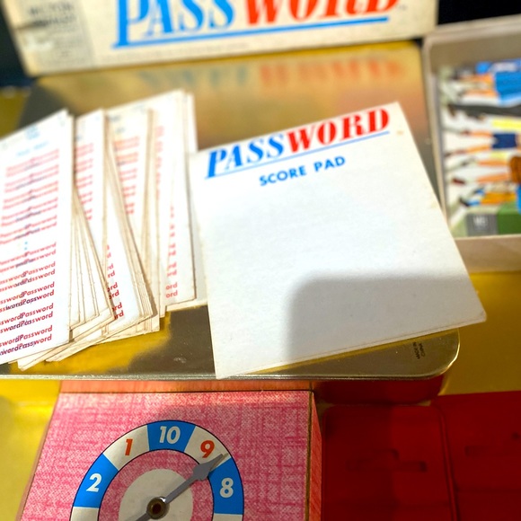 MILTON BRADLEY VINTAGE 1963 PASSWORD VOLUME 3 GAME #4260 FUN COLLECTABLE GAME - Picture 6 of 13